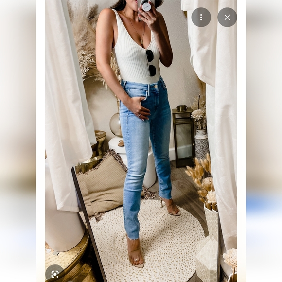 Mother High Waisted SkinnyLooker Fray Hem Jeans Groovin Blue Sz 27 EUC